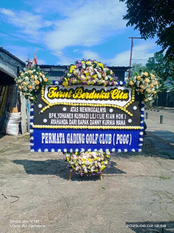 Karangan Bunga Duka Cita