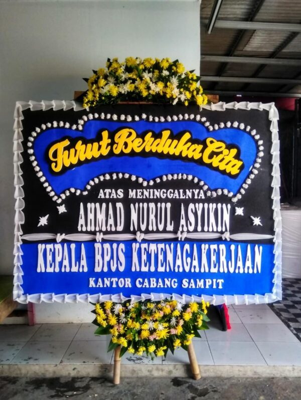 Karangan Bunga Duka Cita